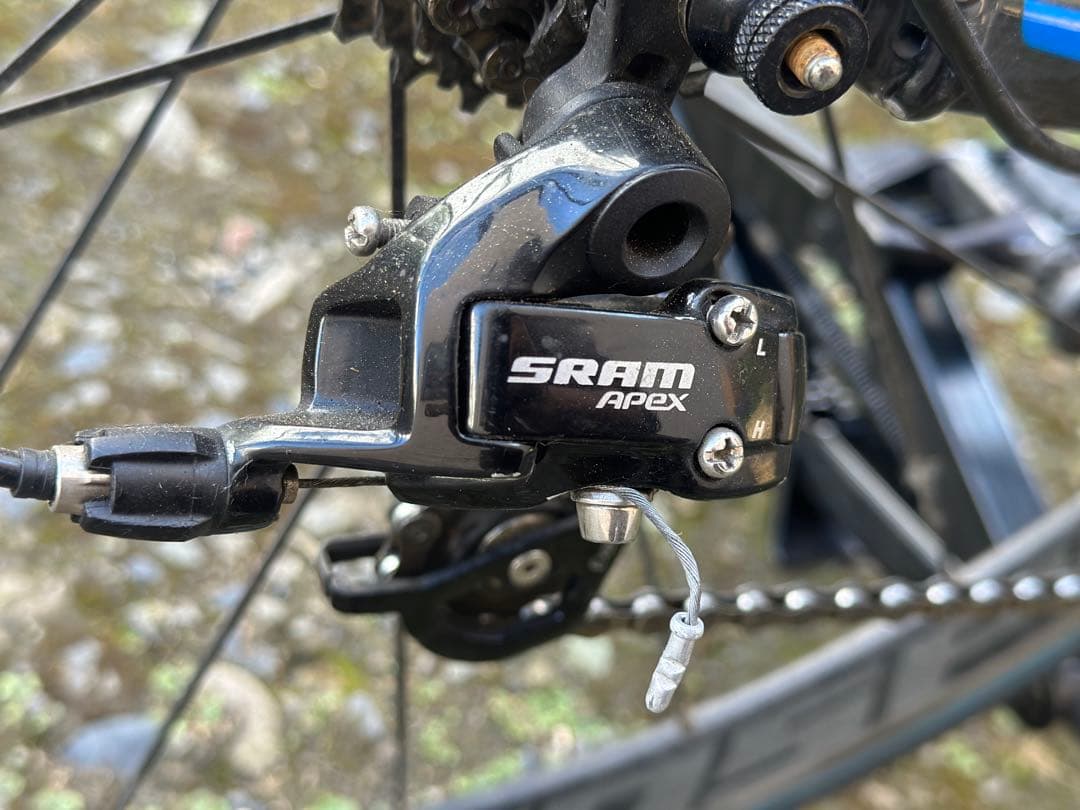 ロードバイク　キャノンデール　オプティモ