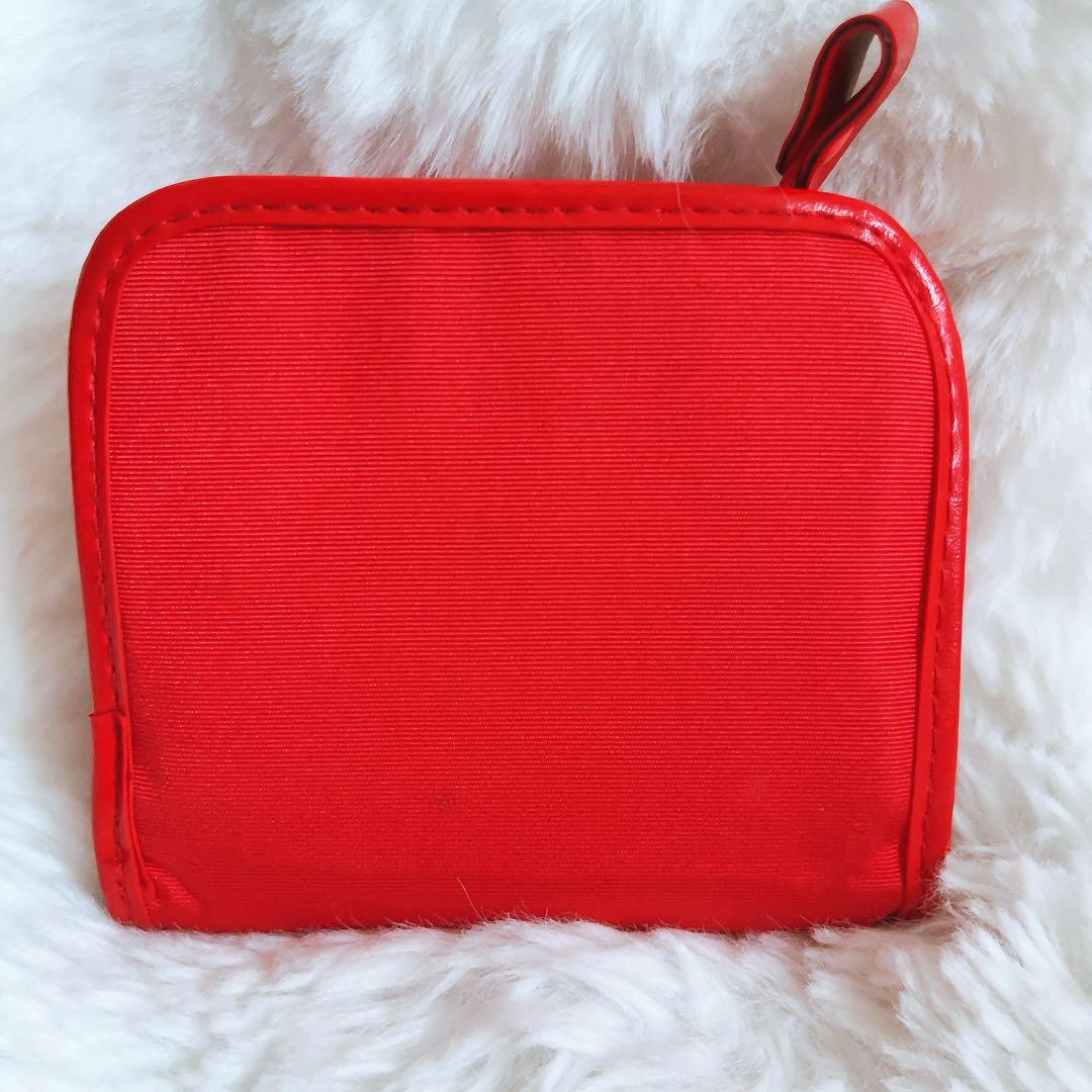 希少レア　ハローキティ　昭和レトロ　平成レトロ　二つ折り財布　1997年