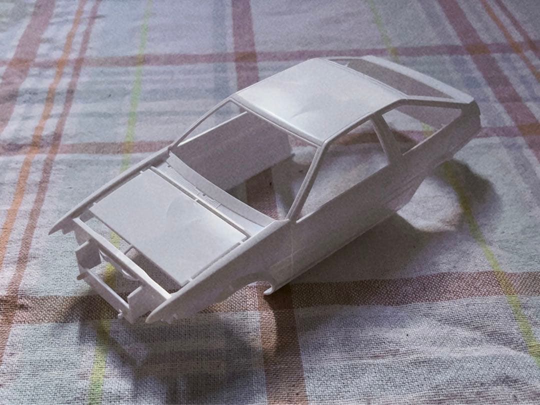 アオシマ 頭文字D 1/24 AE86 トレノ w/藤原拓海フィギュア