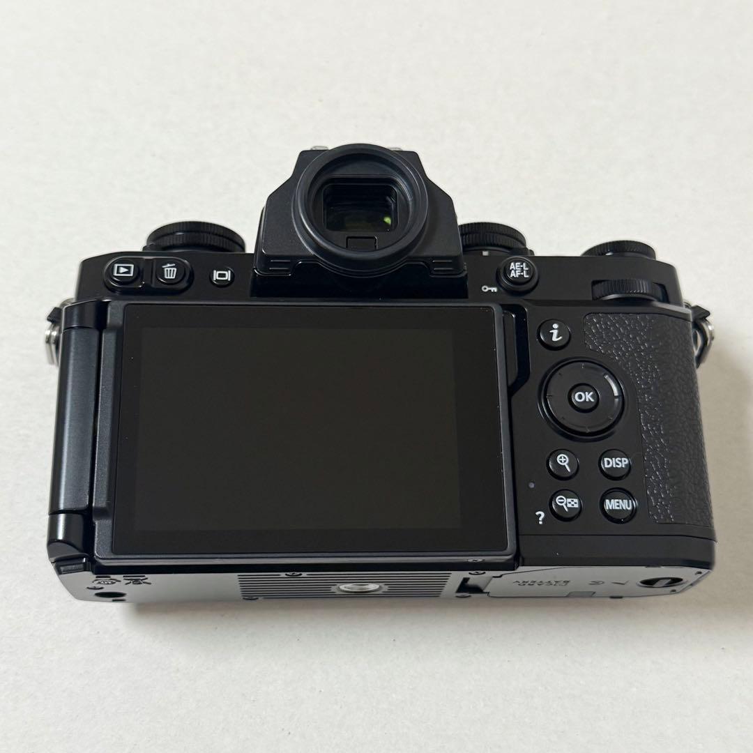 【美品】Nikon Zfc 16-50 VR レンズキット ブラック　備品付き⭐︎