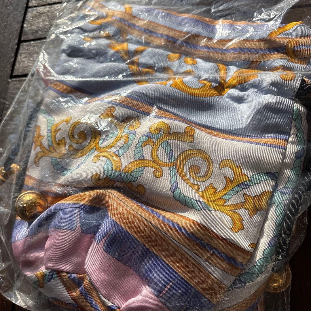 セリーヌ；シルク巾着