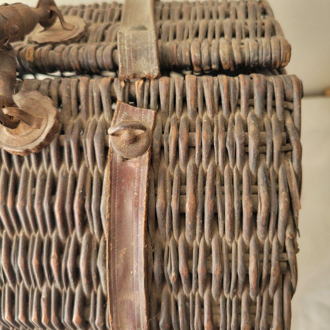 フランス　アンティーク　パニエ　蓋付き