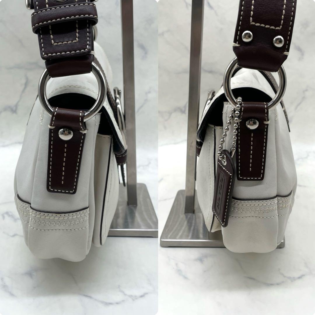 コーチ ソーホー アクセサリーポーチ ワンショルダーバッグ レザー 白 茶