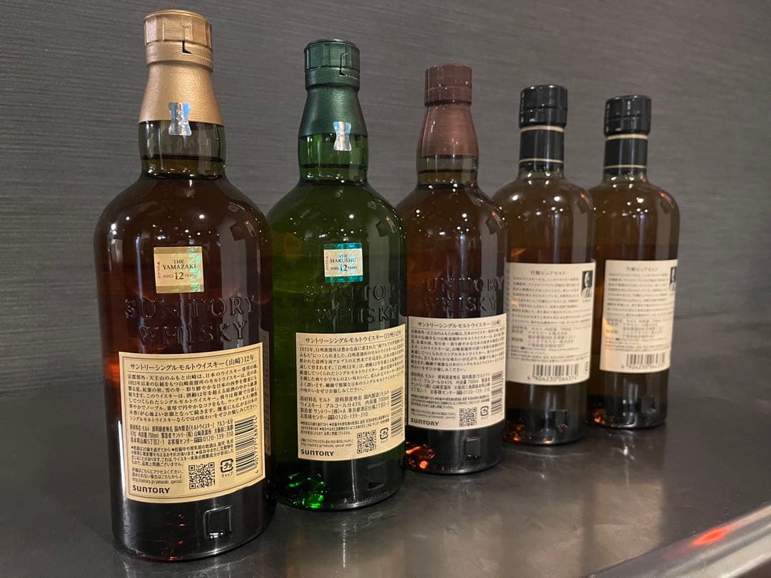 山崎12年・白州12年・山崎NV・竹鶴2本、計5本