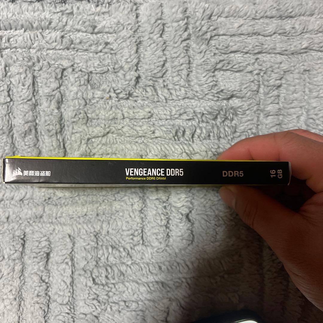 キーボード Corsair Vengeance RGB DDR5-16GB