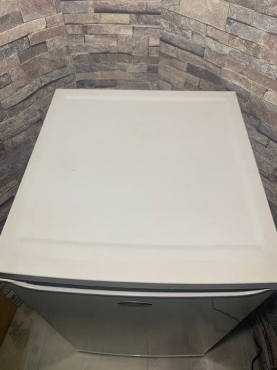 Haier +105㍑ 1ドア直冷式冷蔵庫+ホワイト JR-N105A(W)