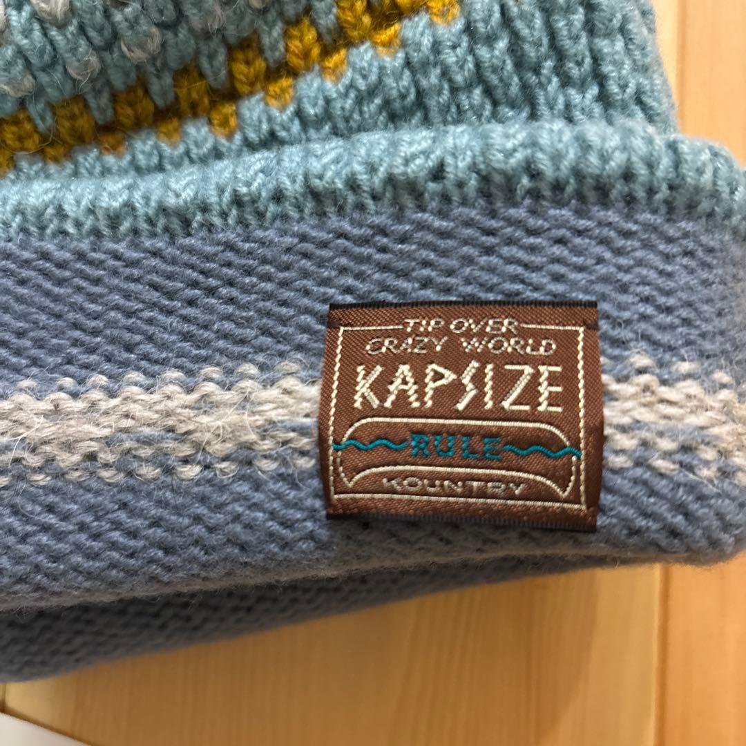 キャピタル　KAPSIZE ポンポン付きニット帽