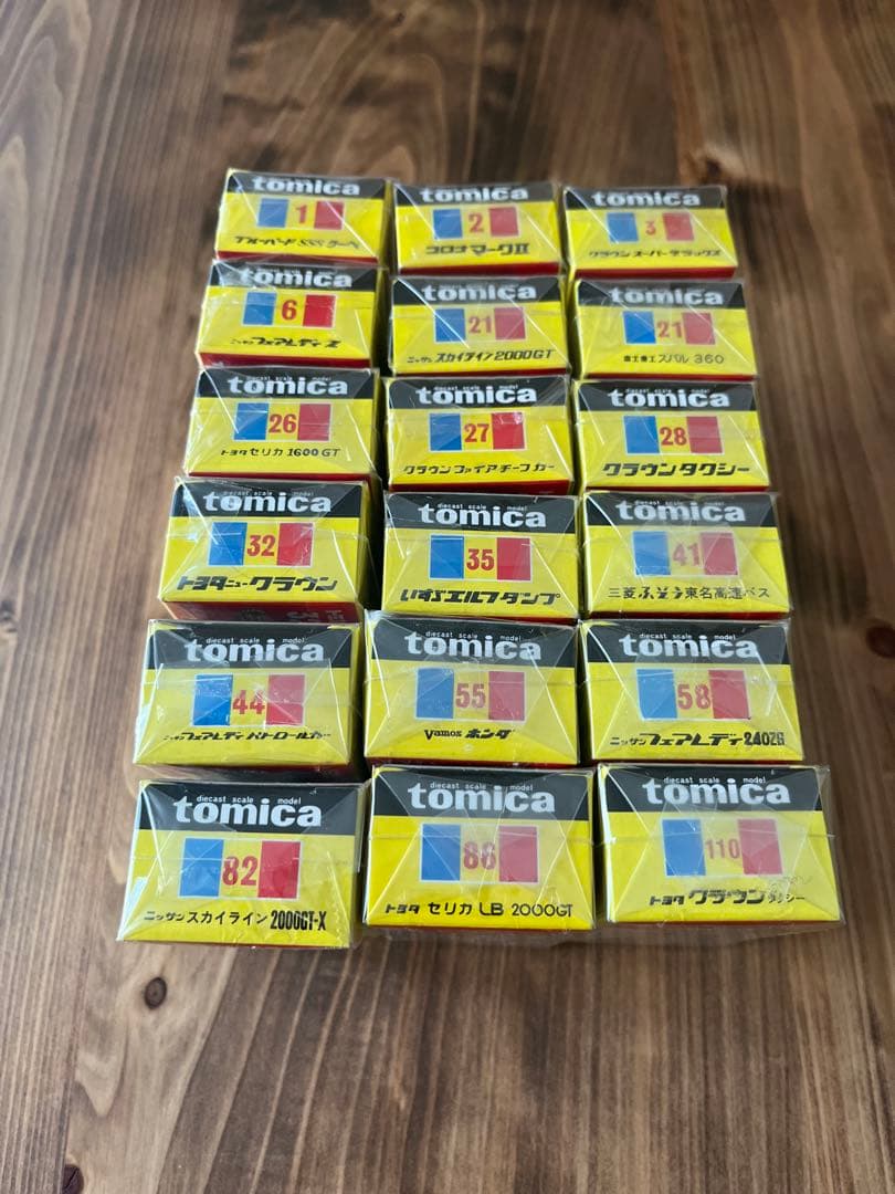 トミカ 30周年復刻18台セット　新品・未開封