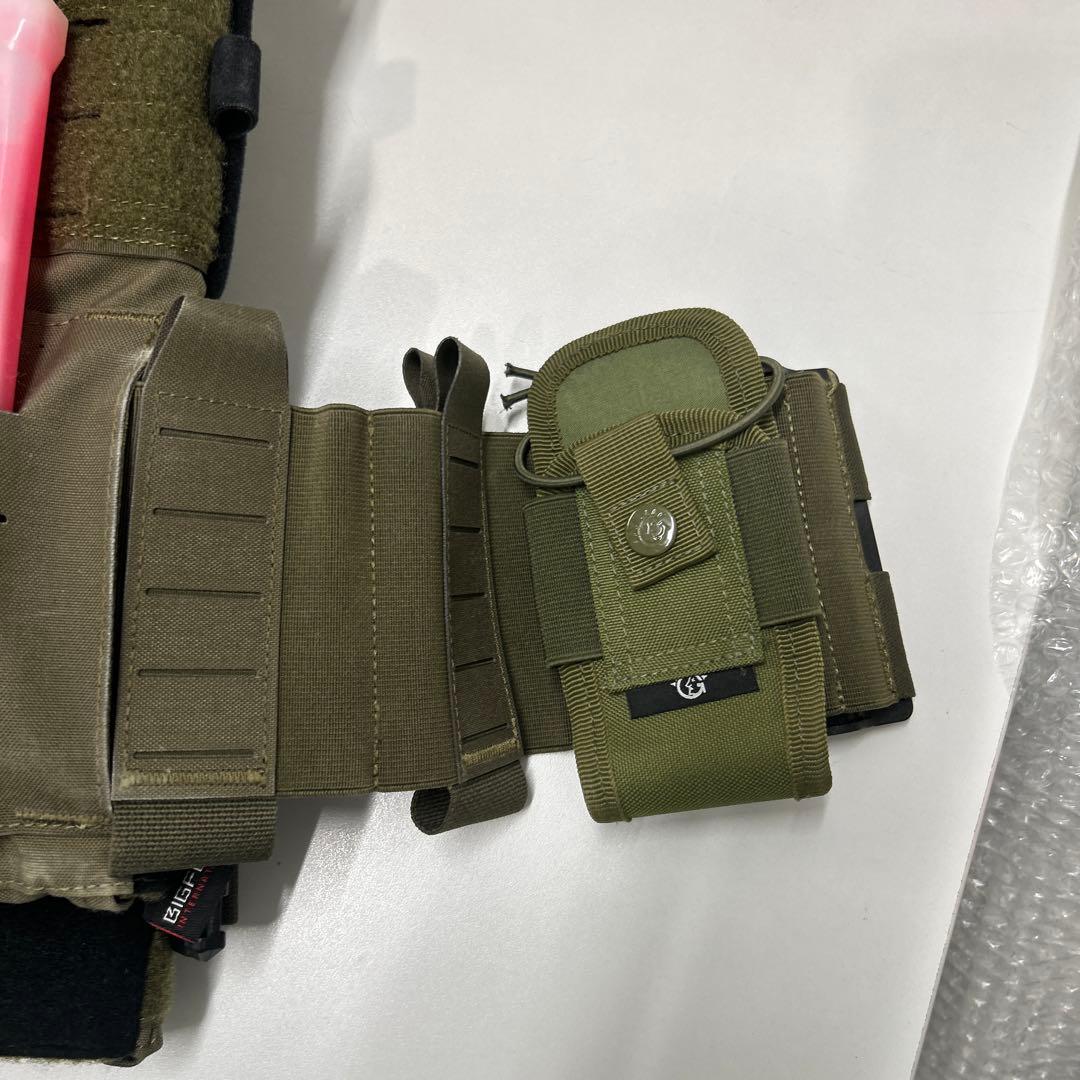 プレートキャリア ビックフット　クイックリリース　FBI装備