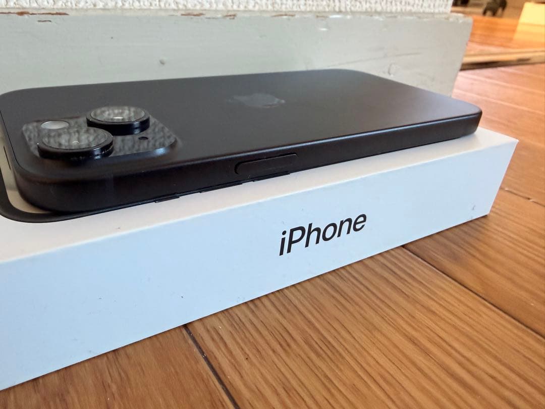 iPhone 15 128GB ブラック SIMフリー