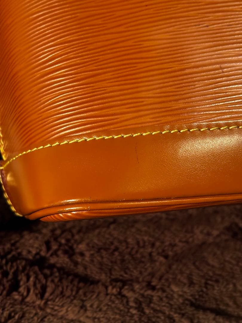 LOUIS VUITTON ルイヴィトン アルマ 2Wayハンドバッグ エピ