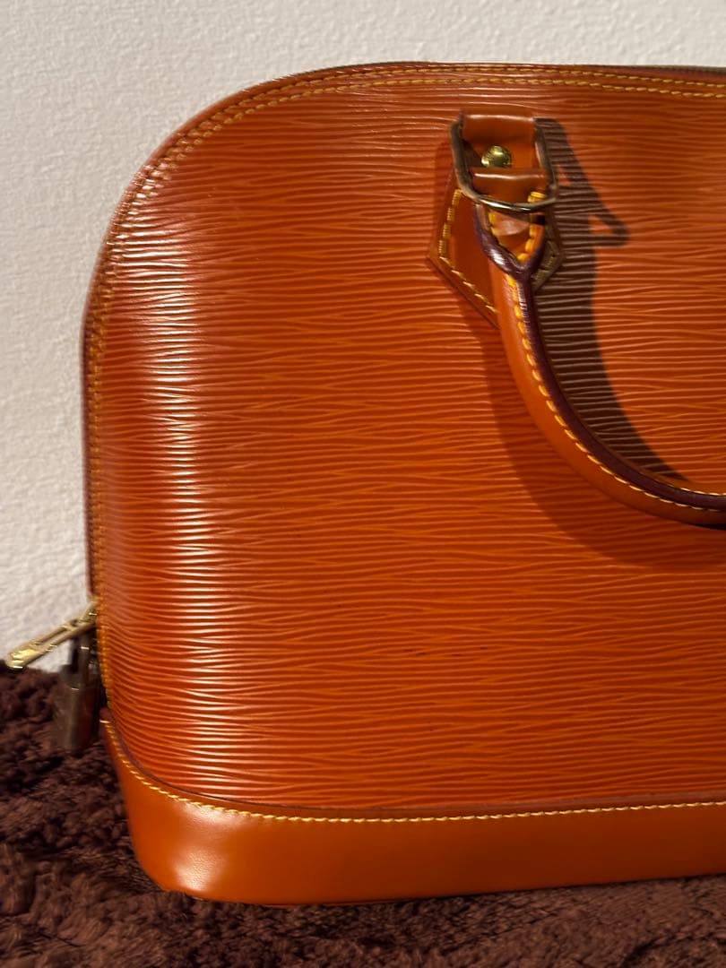 LOUIS VUITTON ルイヴィトン アルマ 2Wayハンドバッグ エピ