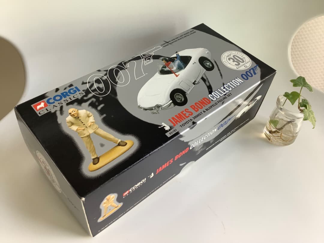007　ボンドカー　トヨタ2000GT コーギー　フィアット　アルファロメオ