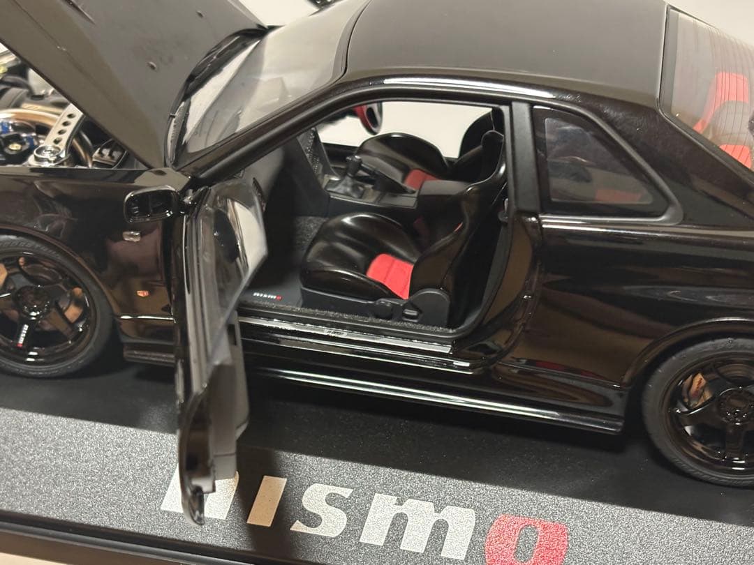 に*ー様 AUTOart 1/18ニスモ R34 GT-R Z-tune ブラッ