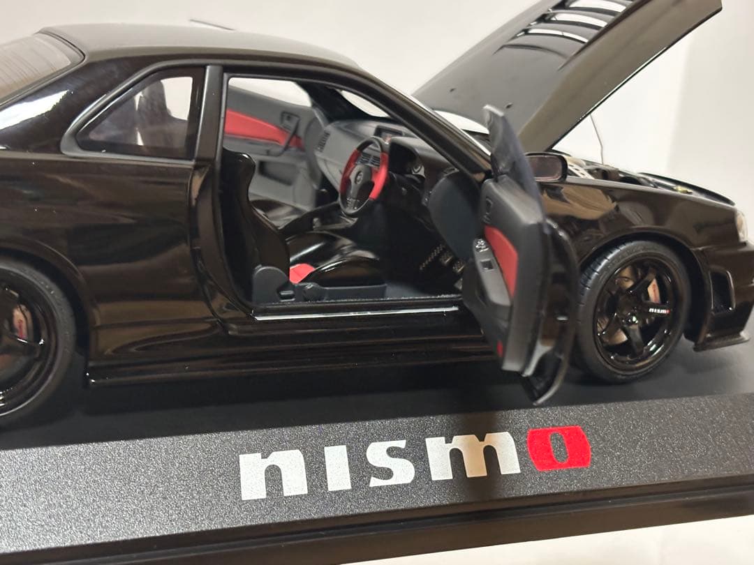 に*ー様 AUTOart 1/18ニスモ R34 GT-R Z-tune ブラッ