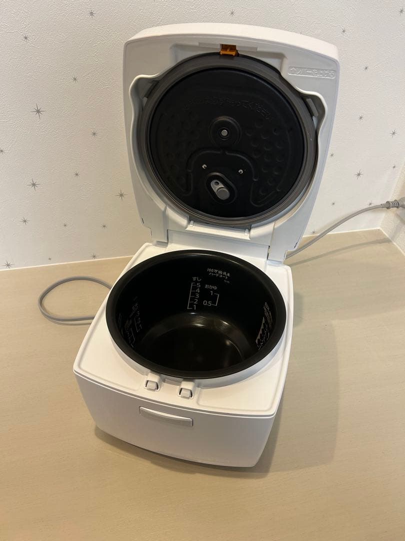 三菱　炊飯器　2024年製