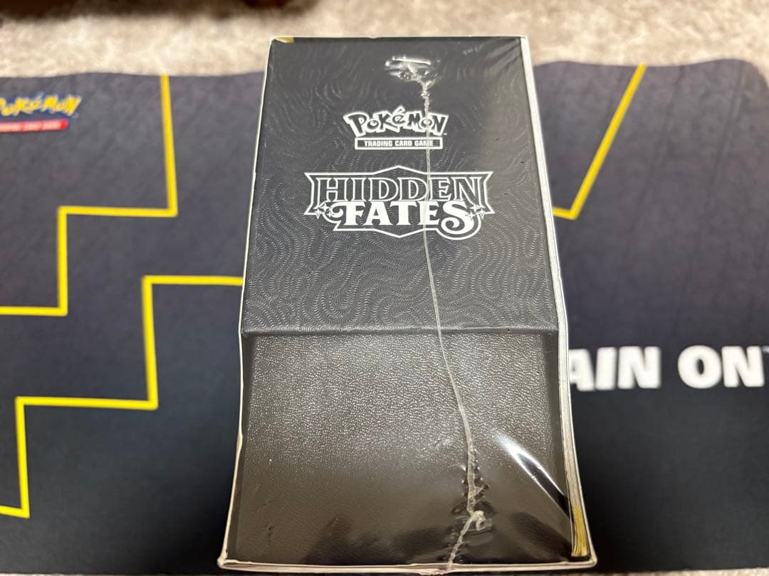 ポケモンカード Hidden Fates Elite Trainer Box