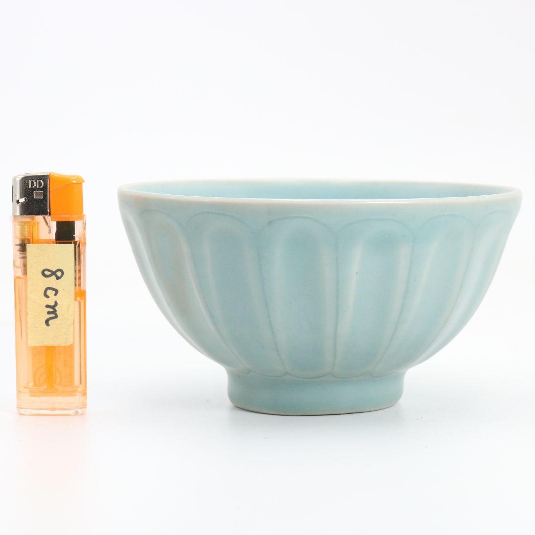 中国 青磁刻花蓮弁文鉢 茶碗　AT678