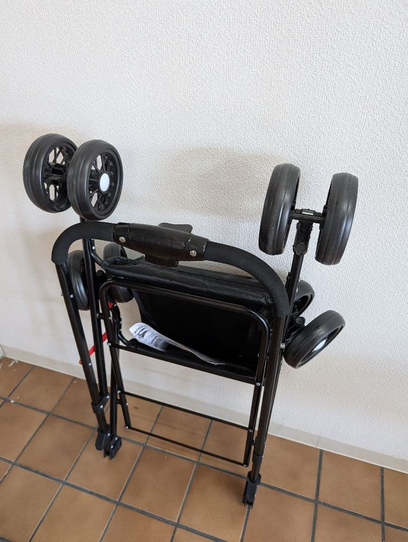 グレーのペットカート