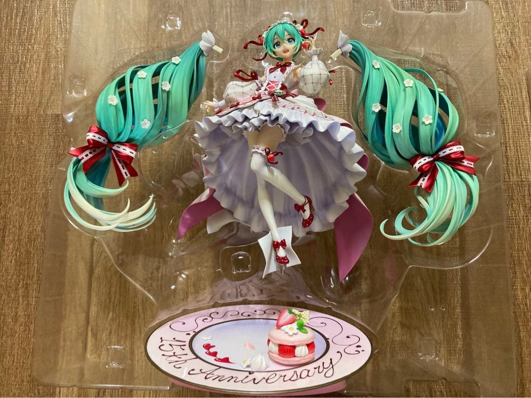 グッドスマイルカンパニー 1/7 初音ミク 15th Anniversary