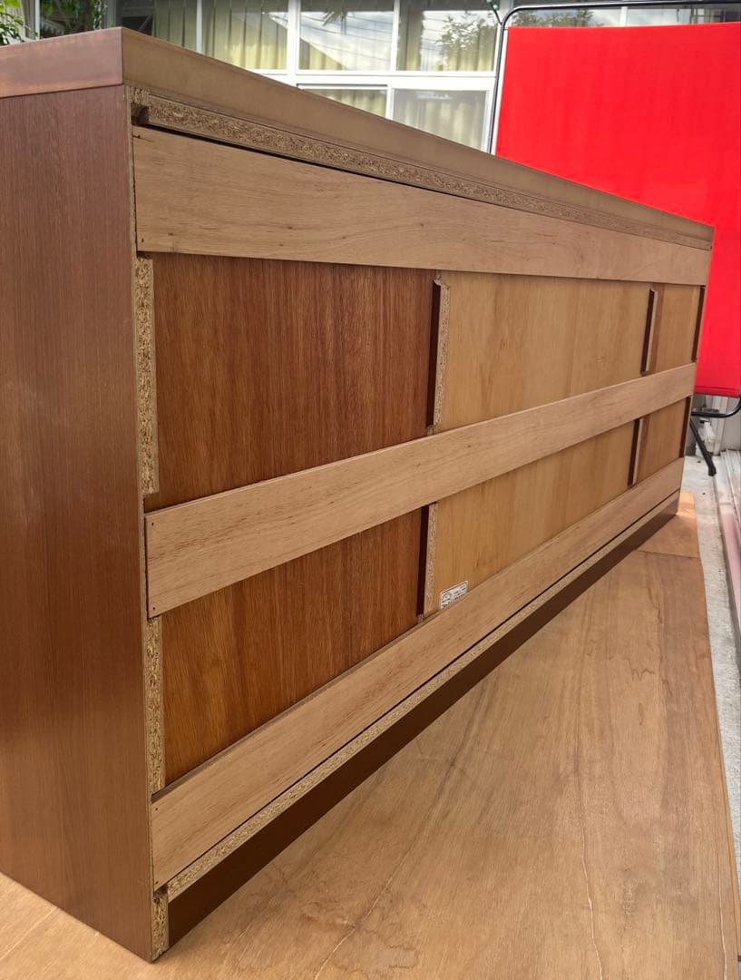 Oliver オリバー　サイドボード　34万　美品　展示品　モダン　キャビネット