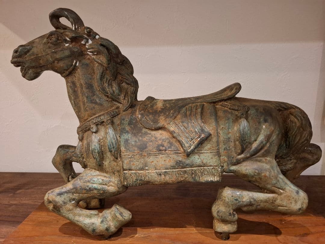 名豪家蔵出し ブロンズ馬の彫刻 台座有り