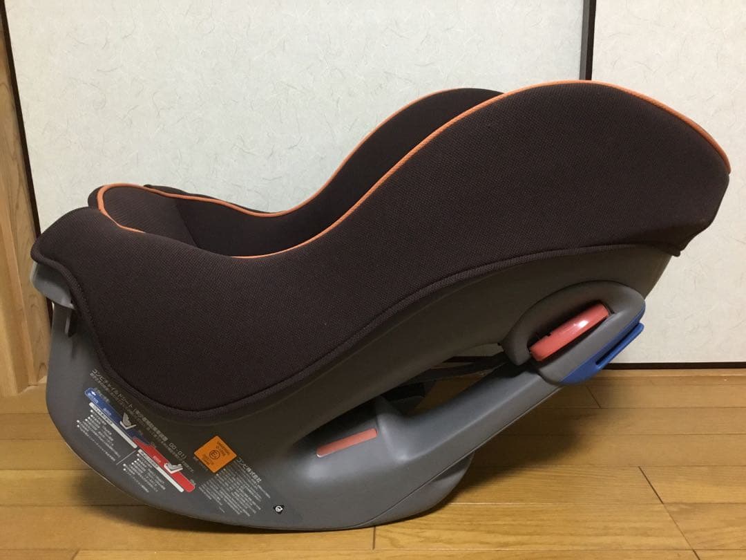 【美品】Combi チャイルドシート　ミニマグランデ　インナークッション付き