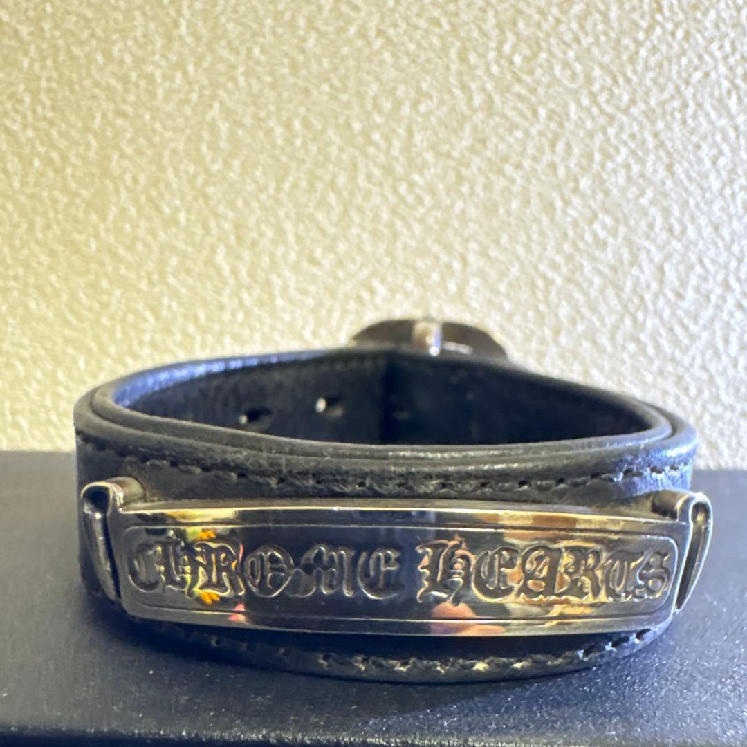 【CHROME HEARTS】レザー ガンスリンガー CHラベル ブレスレット