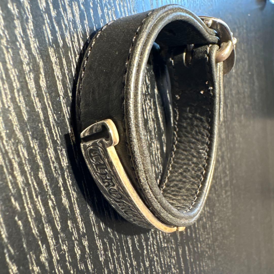 【CHROME HEARTS】レザー ガンスリンガー CHラベル ブレスレット
