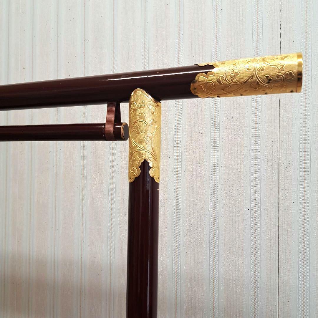 シ*ム様 着物用木製衣桁 漆塗り 金色装飾付き