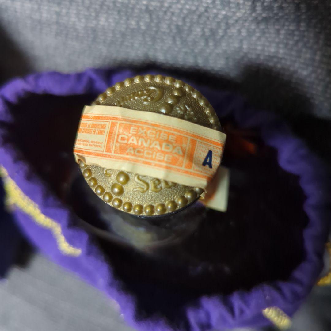 Crown　クラウンロイヤル　クラウンローヤル　ウイスキー