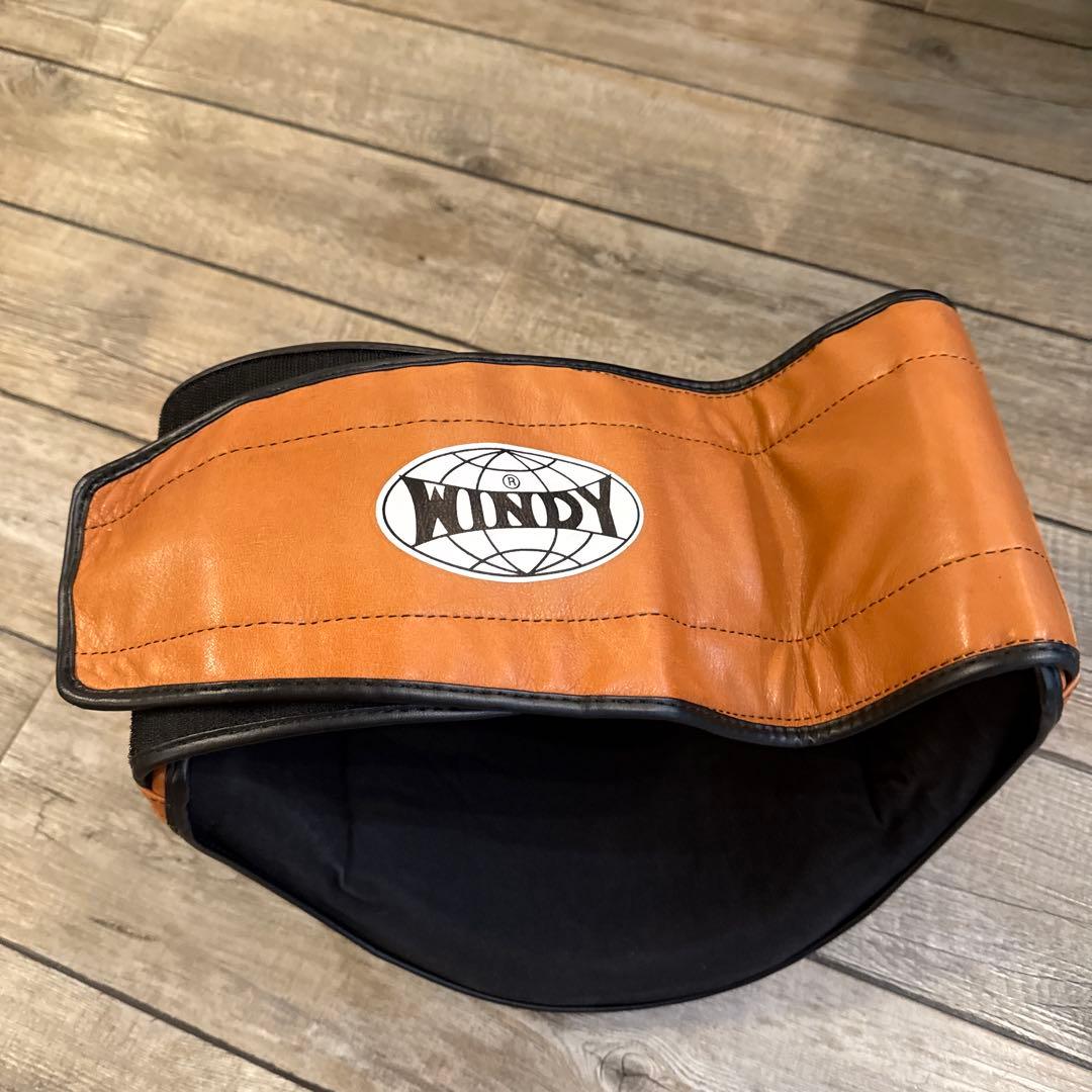 WINDY ブラウン キックミット