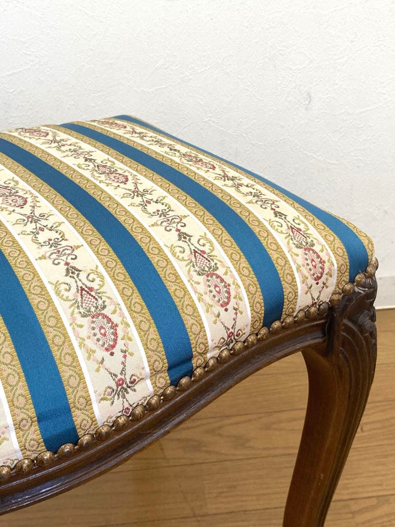 オットマン スツール 猫脚 木製 彫刻 アンティーク調