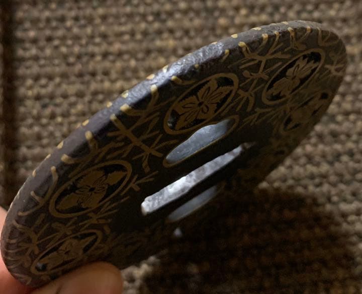 真鍮象嵌　与四郎　平安城　鍔