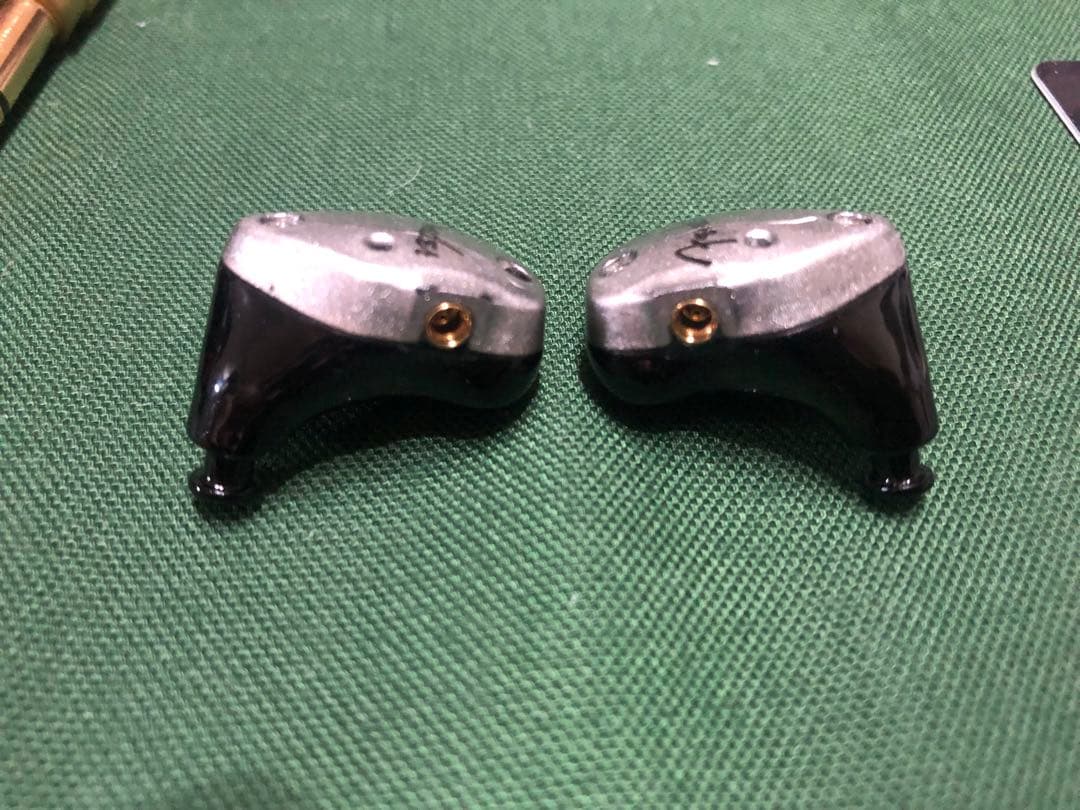 Fender FXA5 シルバー イヤホン