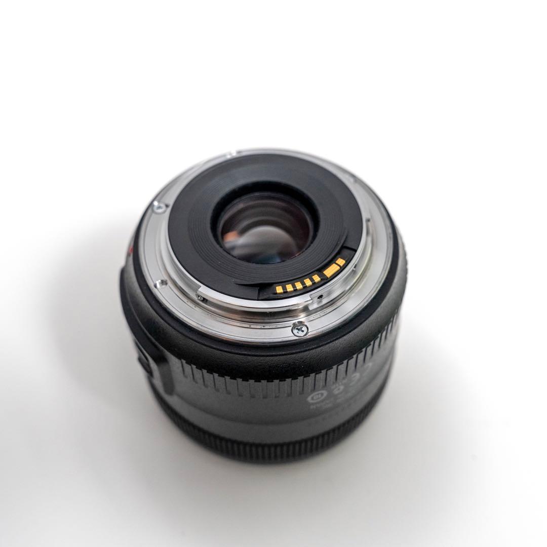 Canon EF 35mm f2 IS USM レンズ