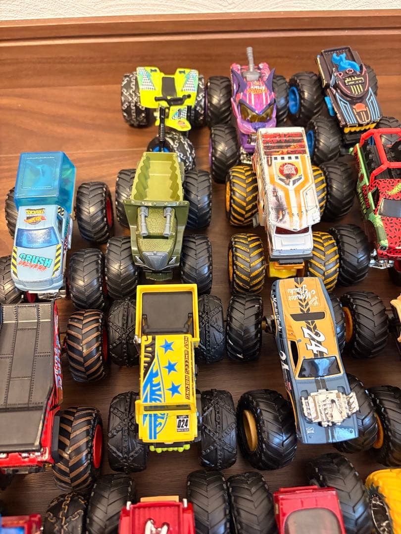 ホットウィール　モンスタートラック　23台セット