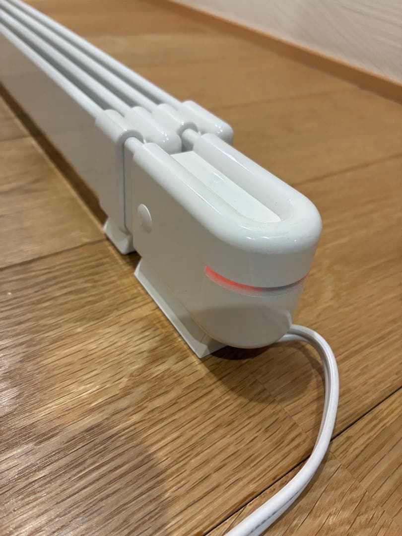 森永エンジニアリング　ウインドーラジエーター W/R-1219 ホワイト