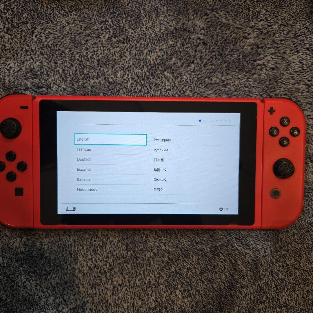 レッド Nintendo Switch 本体　中古