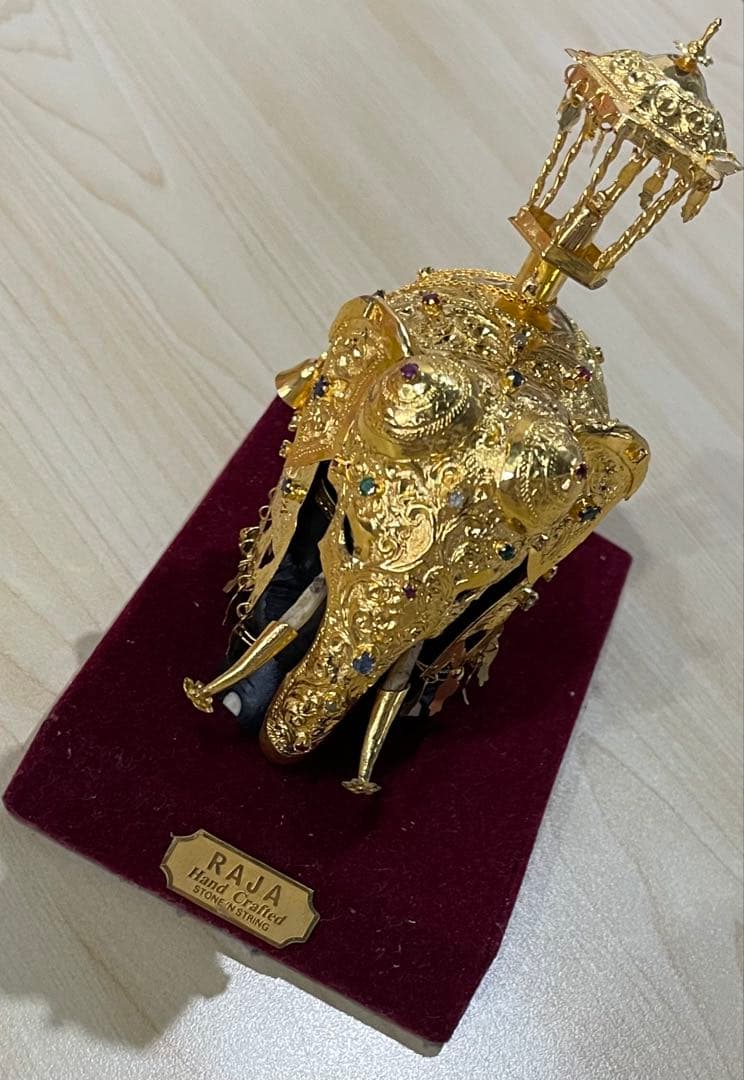 RAJA Hand CraftedSTONE 'N STRING 象置物 宝飾品