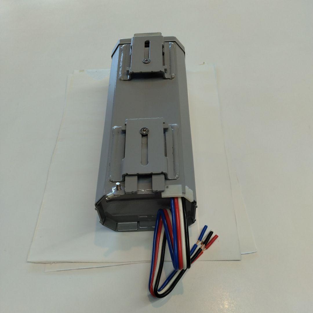 岩崎電気　水銀灯安定器 H4CC2A352（点灯試験で1度だけ使用）