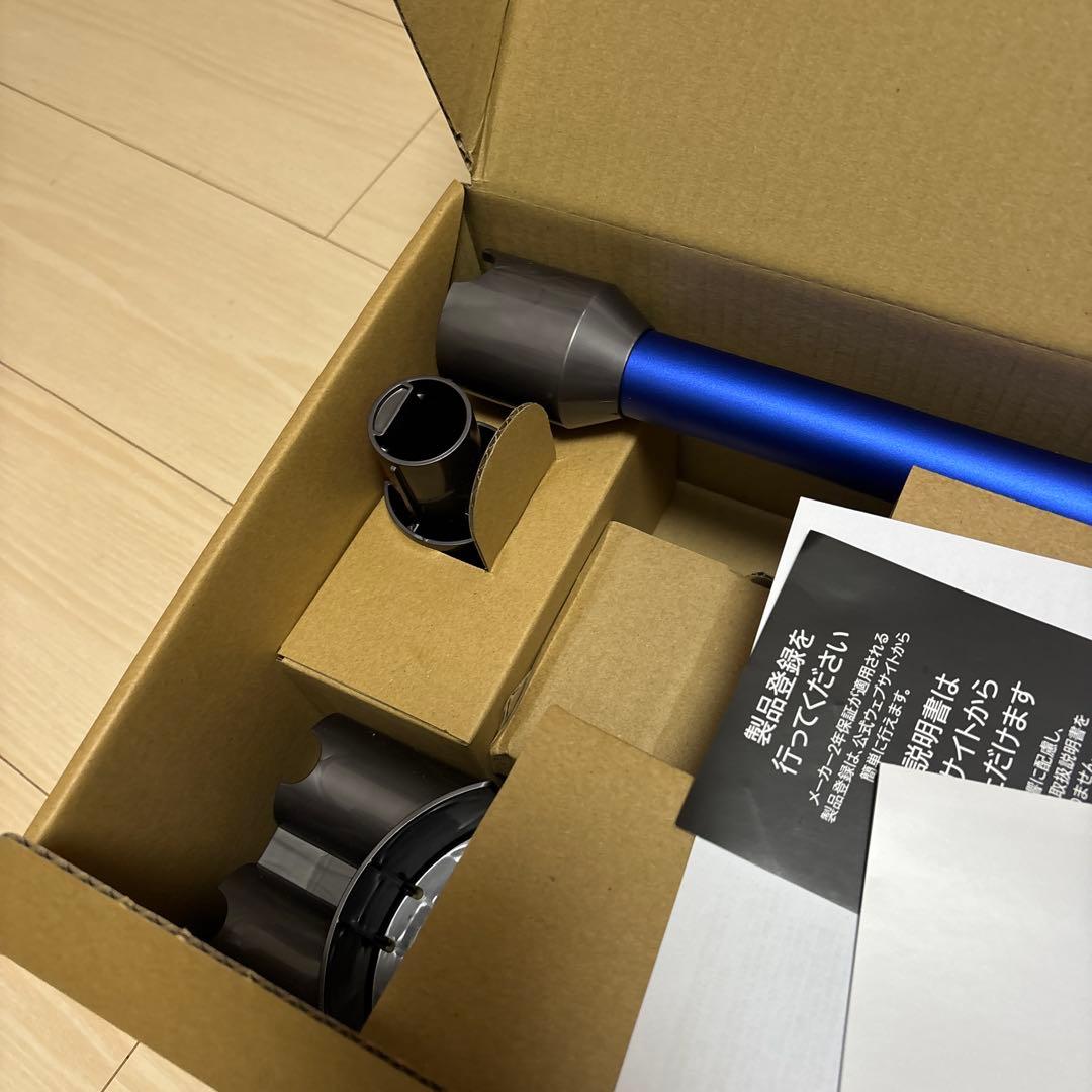 最終値下！ダイソンDyson 掃除機　V8 UN3481 コードレスクリーナー