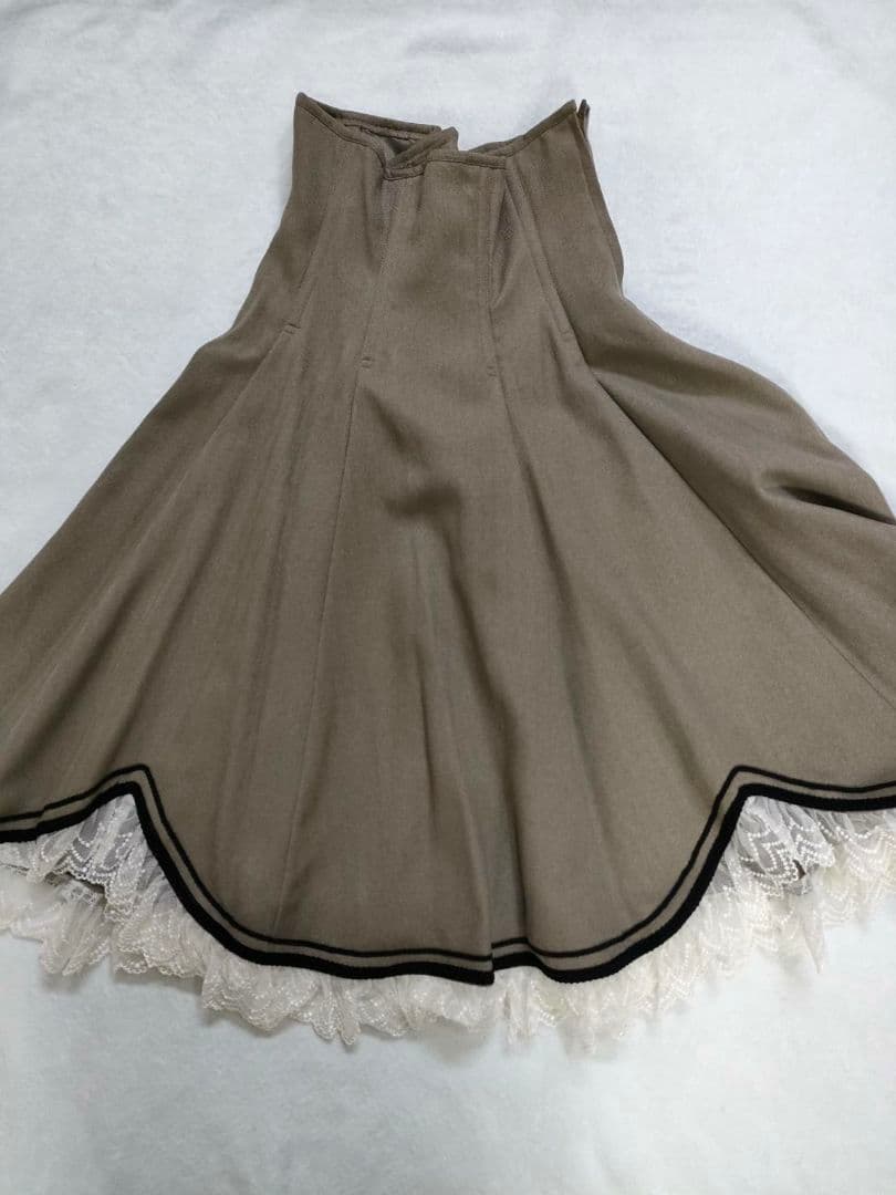 EXCENTRIQUE　エクサントリーク レースフレアスカート