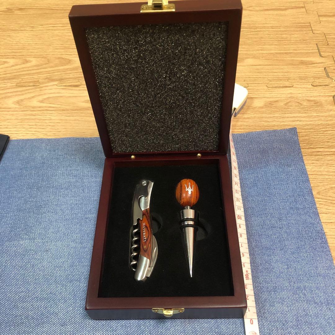 【本日限定非売品未使用MASERATIワインオープナー・ストッパー・ピンズセット