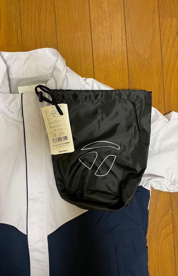 新品テーラーメイド　レインウェアМ