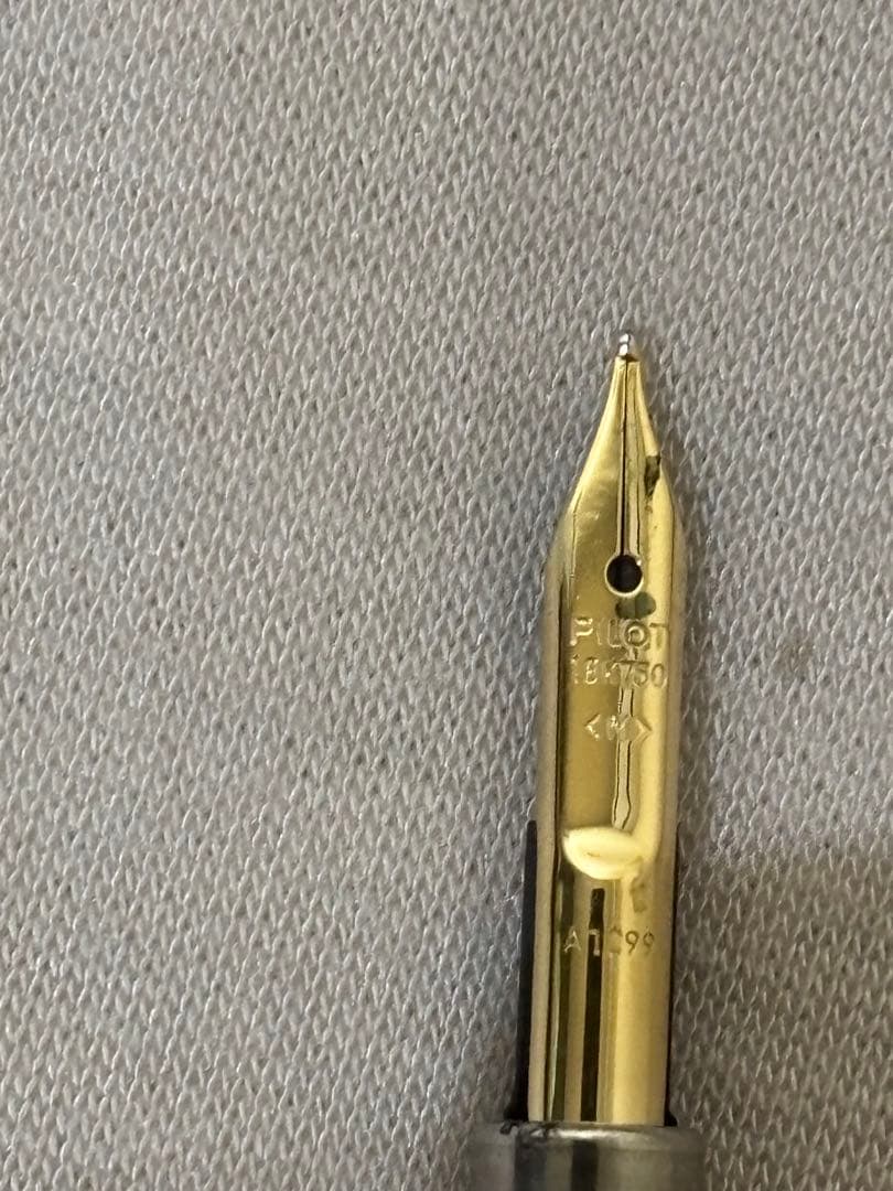 PILOT 万年筆 バーガンディ 18金 M/B