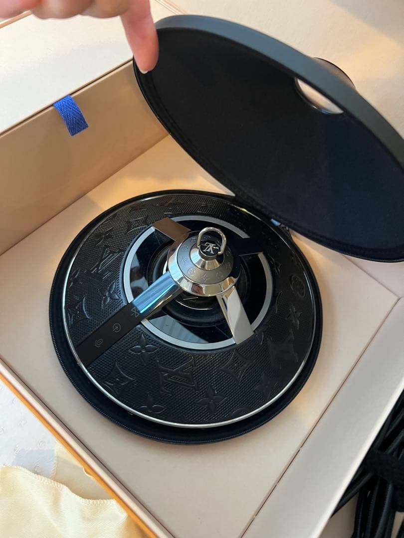 LOUIS VUITTON ルイヴィトンホライゾンライトアップスピーカー