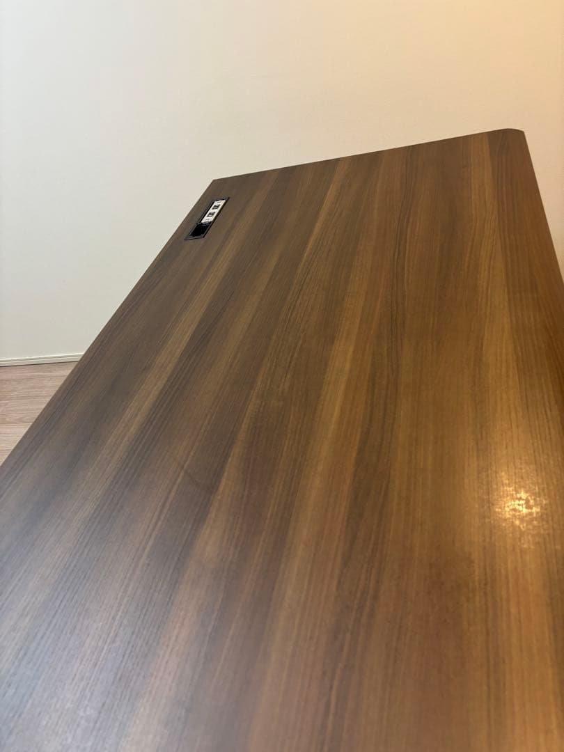 オカムラ 電動昇降デスクSwift スイフト 幅155×奥行77.5cm 20万