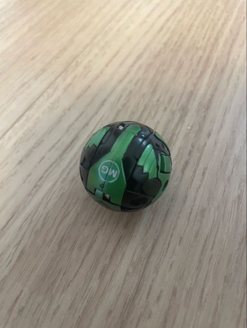 値下げ　【希少品】爆丸　ダークオン・ヘリオスMKⅡ 闇属性　※カードは付きません