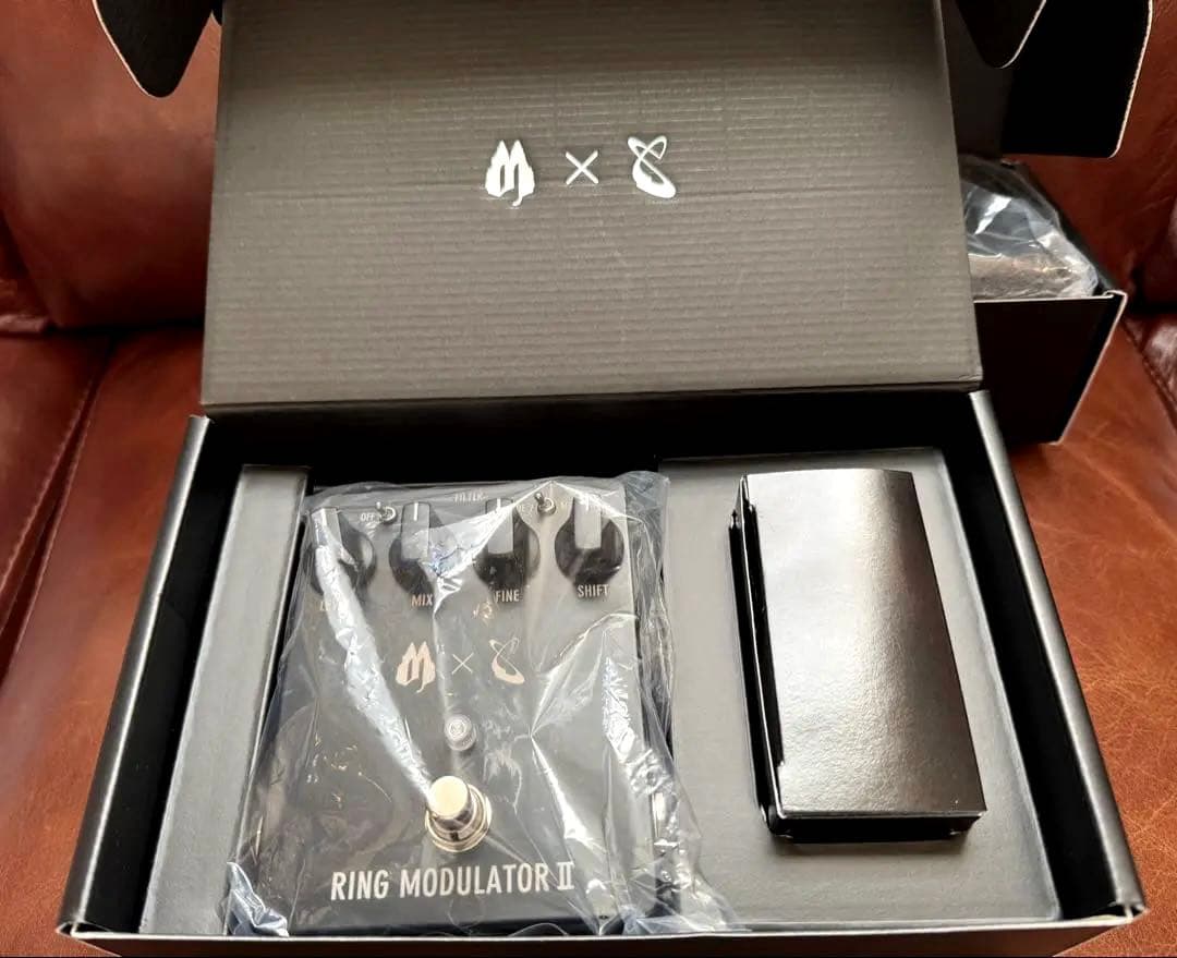 Free The Tone 　 RING MODULATOR II ペダル付